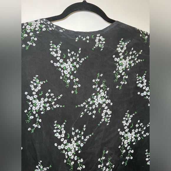 Equipment Femme Liam Silk Contrast-Sleeve Tee - Picture 9 of 10